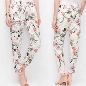 Ann Taylor floral crop pants/joggers size 4